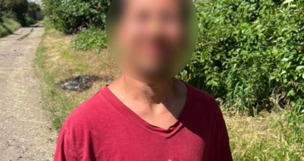 На Харківщині було затримано чоловіка, який скоїв наругу над 5-річною дитиною. 5 На Харківщині було затримано чоловіка, який скоїв наругу над 5-річною дитиною. 5